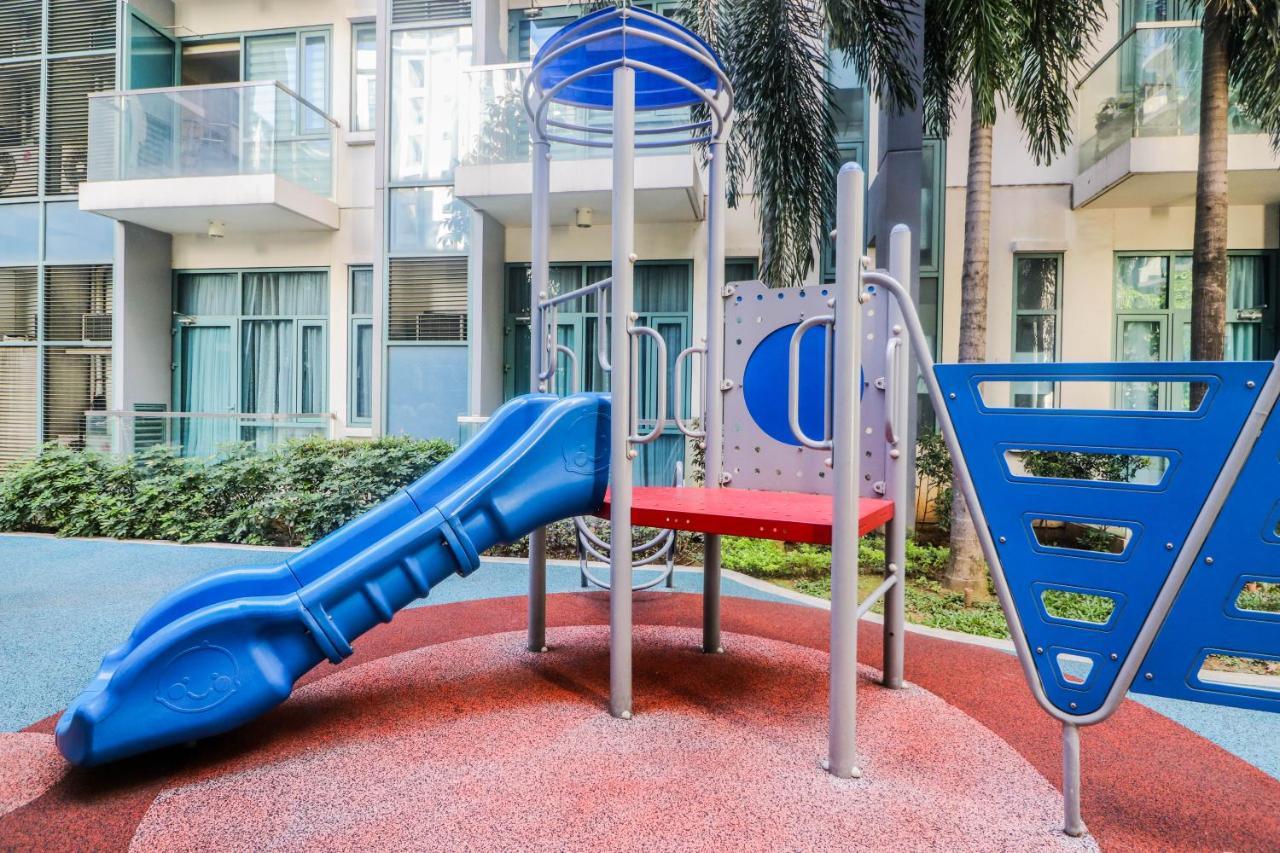 Prs At One Palm Tree Near T3 Airport Apartment Manila
