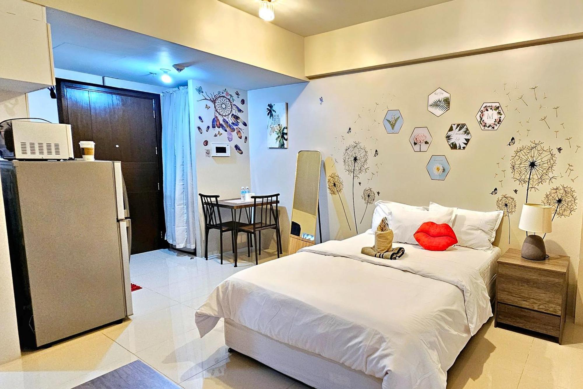 Prs At One Palm Tree Near T3 Airport Apartment *